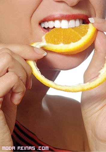frutas para mantener dientes sanos
