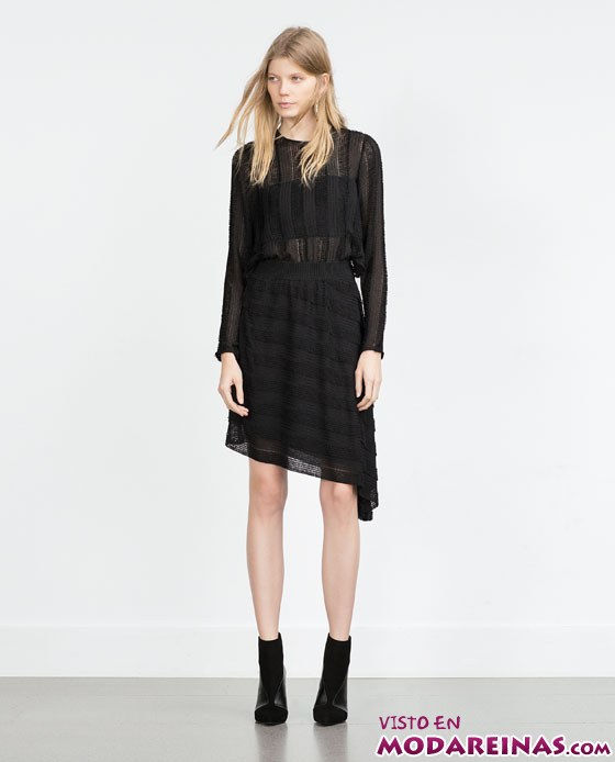 vestido asimétrico con transparencias de Zara